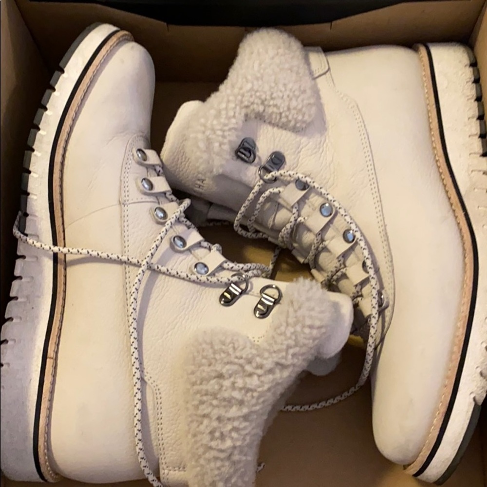 Cole Haan Zerogrand Winter Boots 7.5B